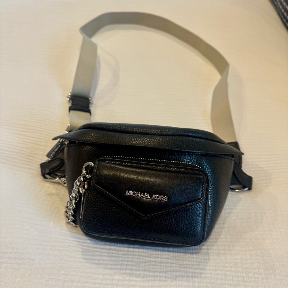 Michael Kors belt bag NWOT